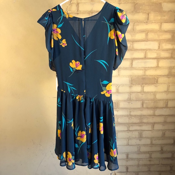 Astr Asymmetrical Floral Dress Dark Green Size S - Picture 8 of 8